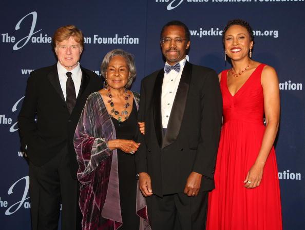 (L-R) Honoree Robert Redford, Jackie Robinson Foundation Founder Rachel Robinson, and honorees Dr. Benjamin Carson Sr. and Robin Roberts attend the Jackie Robinson Foundation Annual Awards Dinner on March 16, 2009, in New York City. (Bryan Bedder/Getty Images for The Jackie Robinson Foundation)