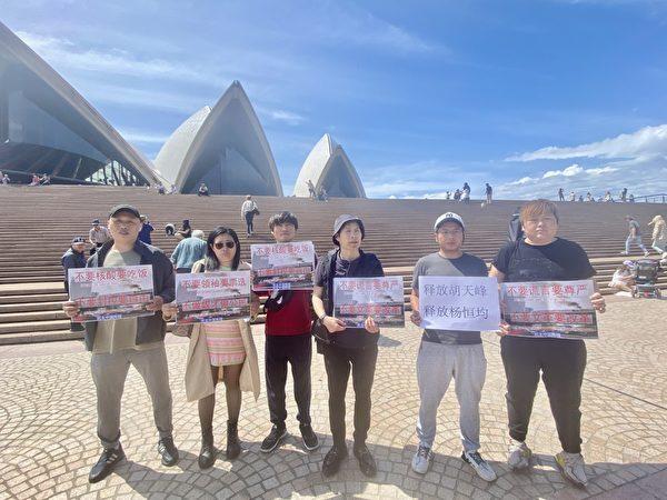 Pictured are Wu Tong (first from right), Xie Xuefeng (second from right), Fu Shengli (third from right), Zheng Wei (third from left), Sun Li (second from left) and Zhao Lifei (first from left) who participated in the pop-up event.