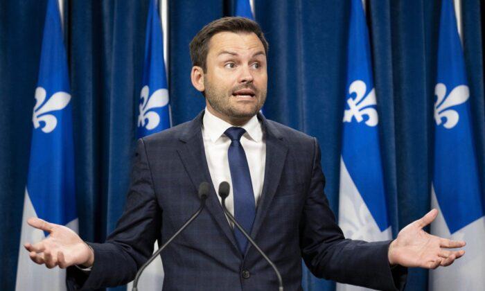 Parti Québécois Leader Insists He Won’t Swear Oath to King Before Taking Office