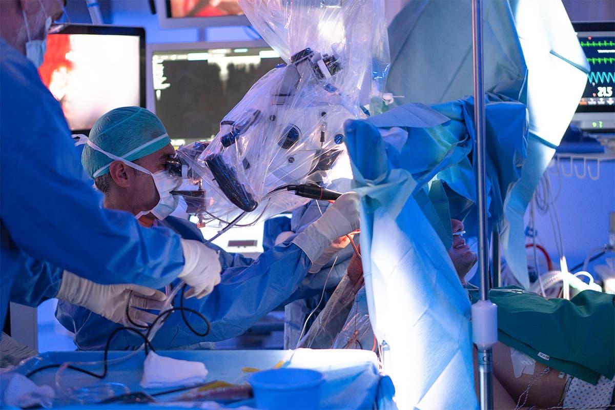 A surgical team led by Dr. Christian Brogna perform brain surgery at a Rome hospital on Oct. 10. (Courtesy of Paideia International Hospital)