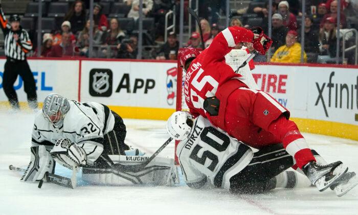 Danault’s Overtime Goal Gives Kings 5–4 Win Over Red Wings