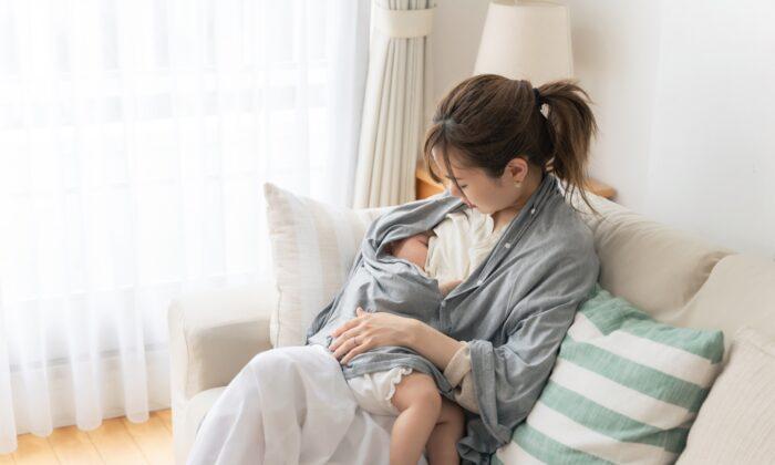 Breastfeeding Can Protect Hearts of Mom, Baby Long Term