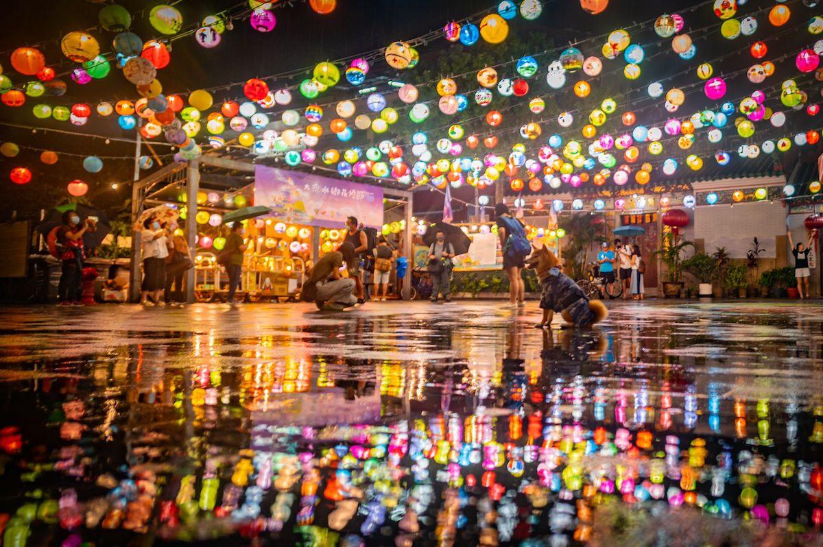 Billy's work "Romantic Sea of Lights in Tai O Water Village." (Courtesy of Billy Lie)