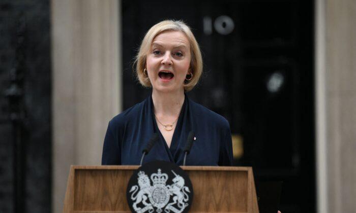 Truss Resigns as UK Prime Minister After Just 6 Weeks in Post