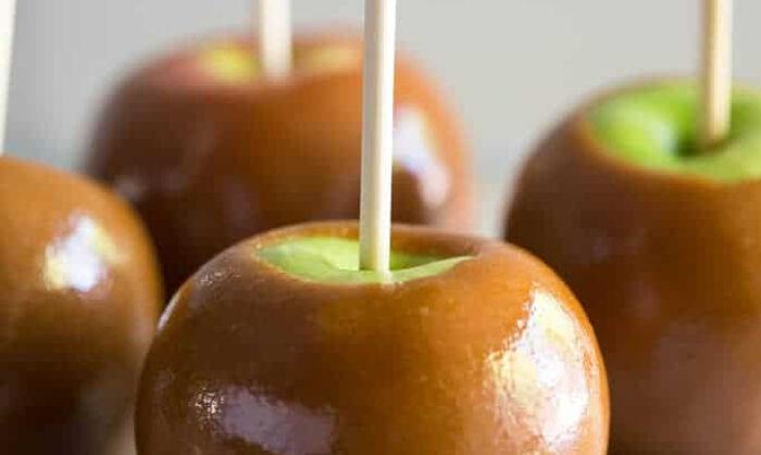 How to Make Perfect Caramel Apples