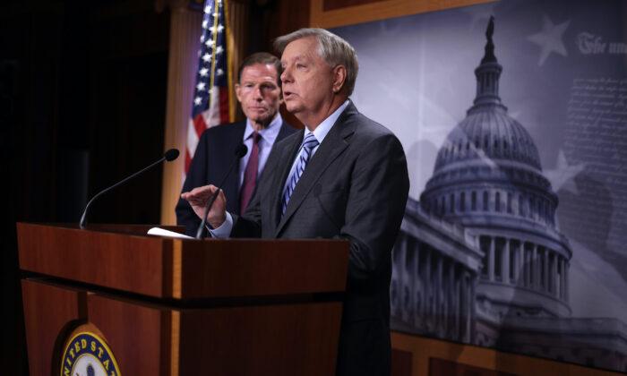 US Senators Talk About Their Trip to Ukraine