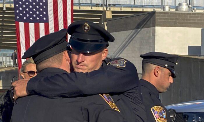 Funeral for 2 Ambushed Officers Draws Peers From Around US