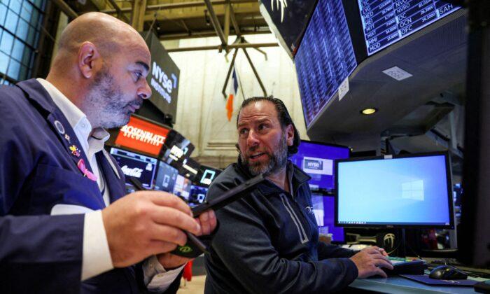 Wall Street Opens Lower as Snap’s Ad Warning Spurs Social Media Selloff