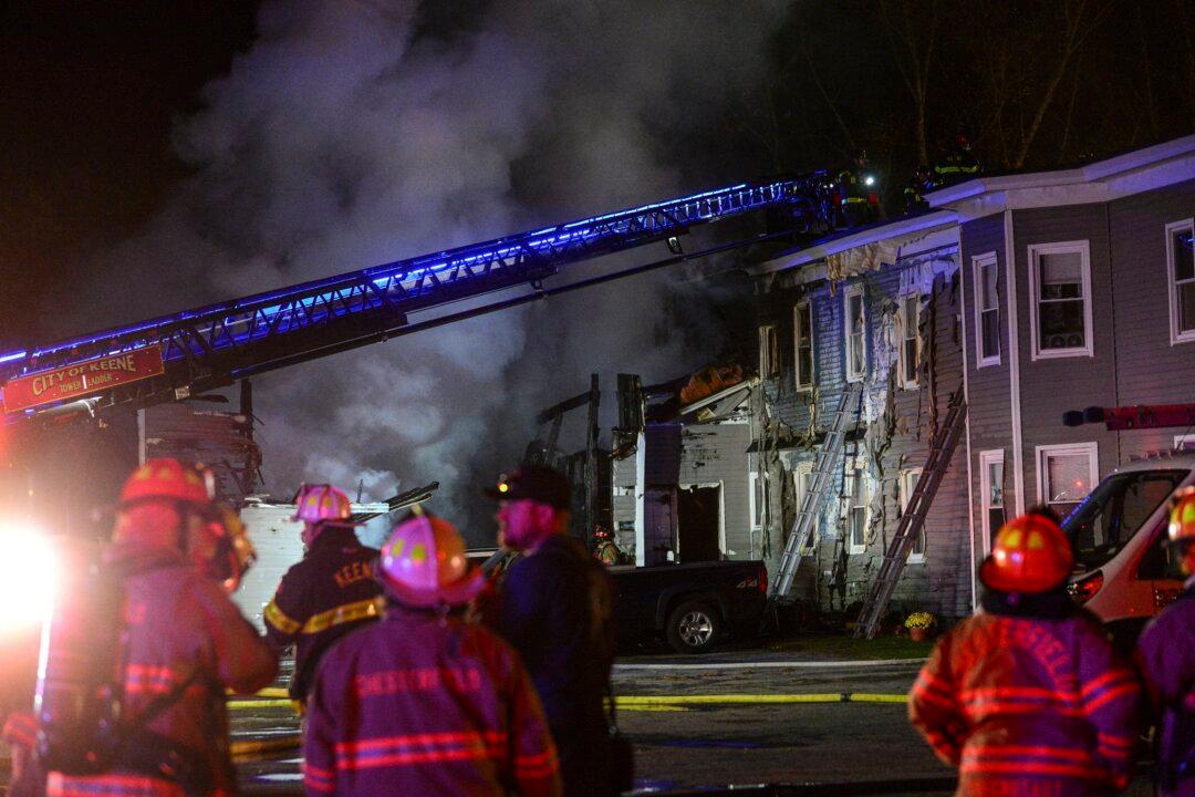 Plane Crashes Into New Hampshire Building; All on Board Die