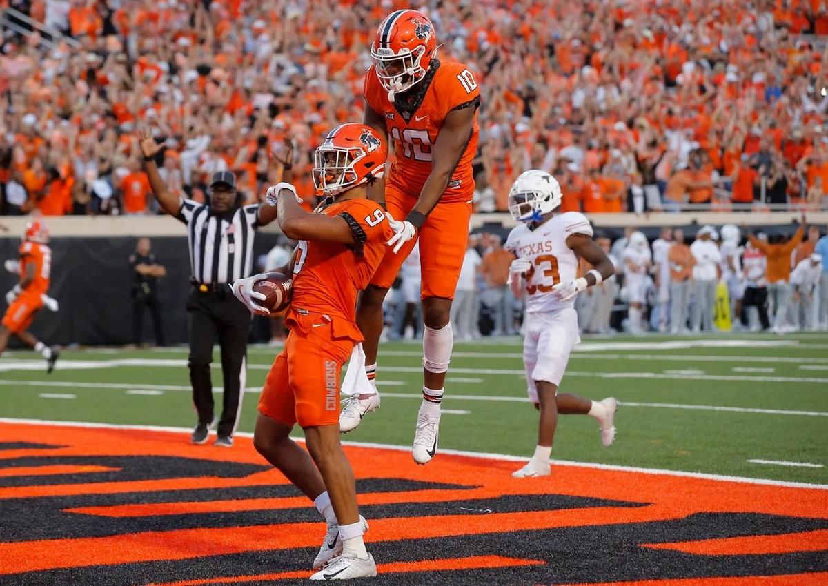 Top 25 Roundup: No. 11 OK State Stuns No. 20 Texas