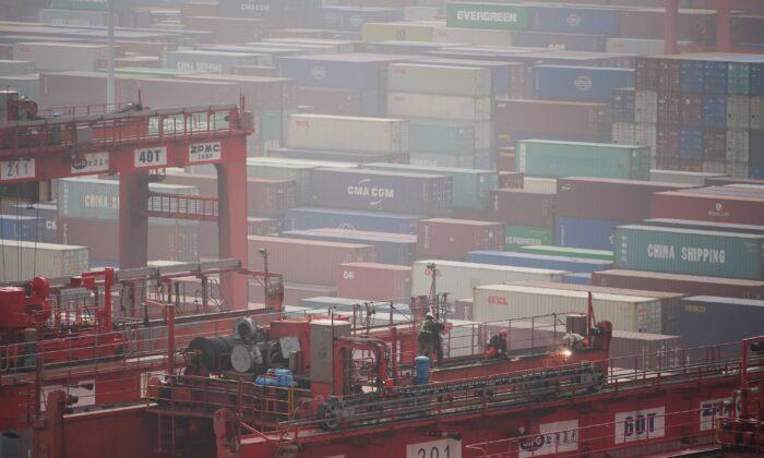 China’s Exports to Russia Up by More Than 20 Percent as Growth Slows Elsewhere