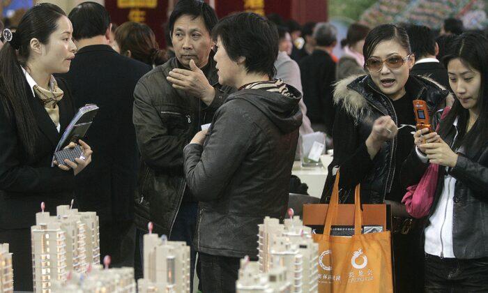 Multiple Chinese Cities Cut Mortgage Rates to Spur Buyers Amid Economic Downturns
