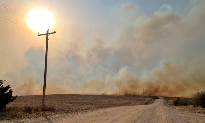 Fires in Nebraska, Iowa Spur Evacuations, Destroy Homes