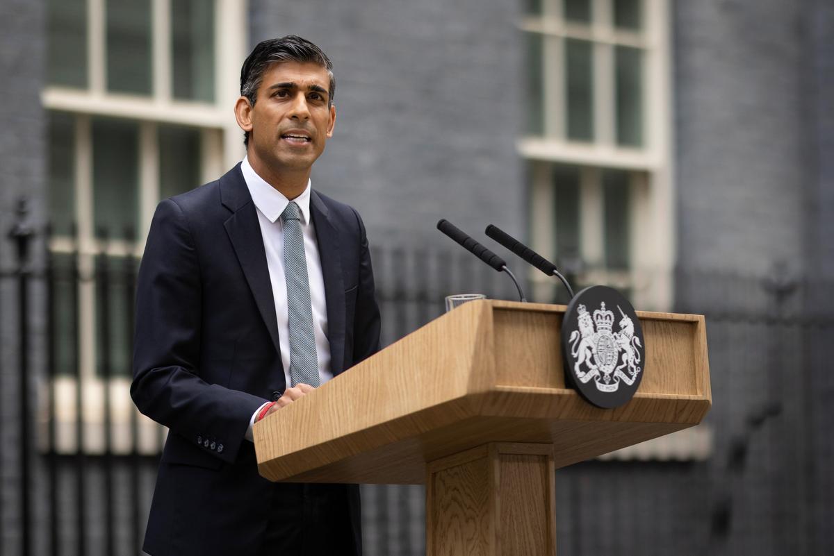 New UK Prime Minister Rishi Sunak Vows to Fix Predecessor’s ‘Mistakes,’ Ensure Stability