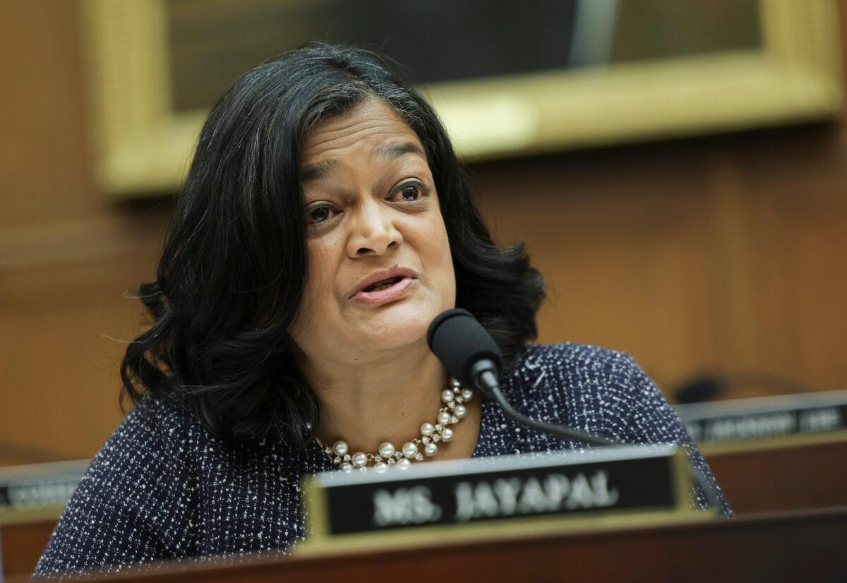  Rep. Pramila Jayapal (D-Wash.) in Washington on April 28, 2022. (Kevin Dietsch/Getty Images)