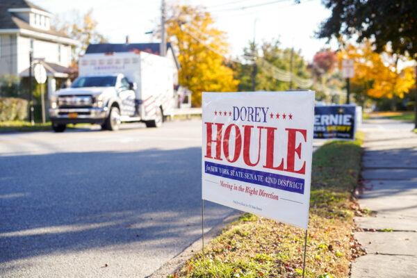 A lawn sign supporting Dorey Houle in Port Jervis, N.Y., on Oct. 21, 2022. (Cara Ding/The Epoch Times)