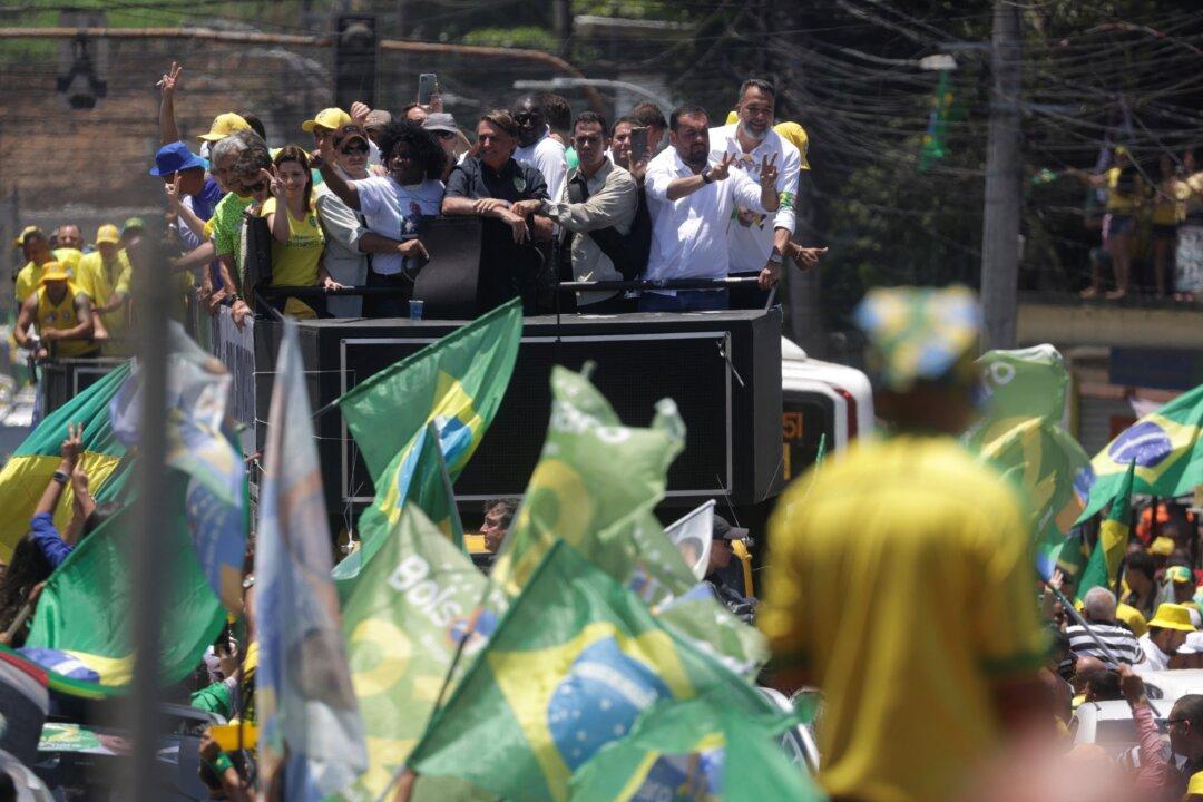 Brazilian President Bolsonaro to Appeal to Top Court Ahead of Sunday’s Election Runoff