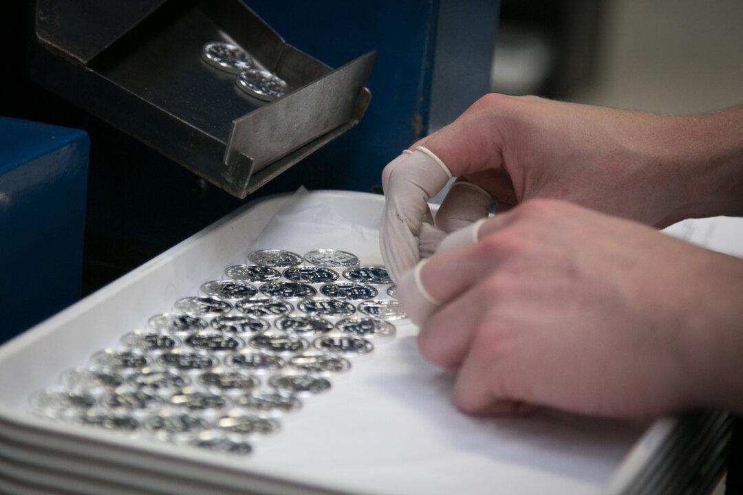 Can I Buy Silver From a Bank?