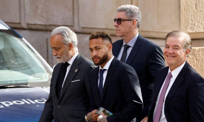Spanish Prosecutor Drops Fraud Charges Against Neymar, Others
