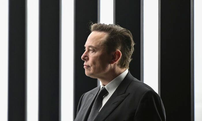 Elon Musk Says He Will Run Twitter ‘Until It Is in a Strong Place’