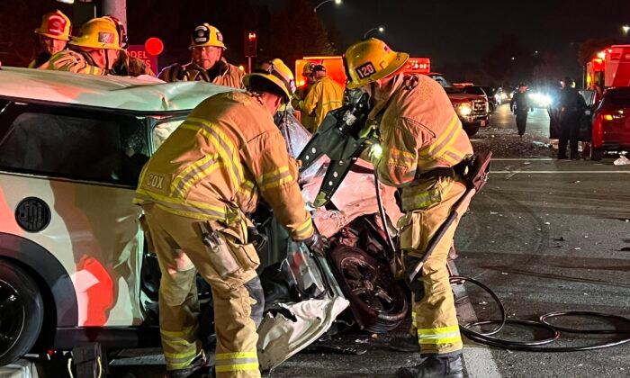 7 Injured in Irvine Crash