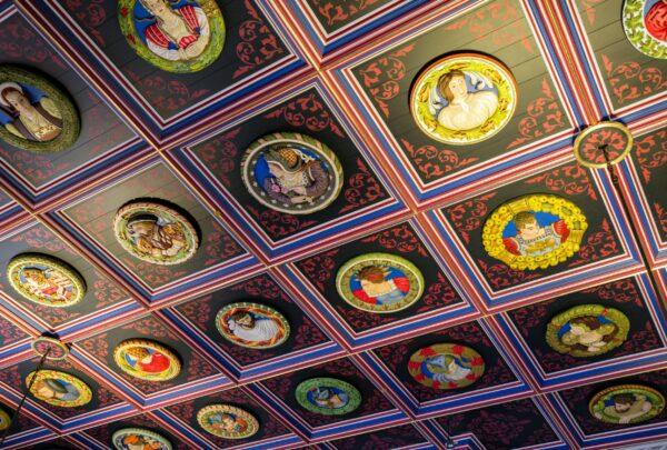 This ceiling in the King’s Presence Chamber is one of the best examples of wood carving during the Scottish Renaissance. These carved and painted bosses (protrusions of wood, stone, or metal) are known as the Stirling Heads and are one of Scotland’s greatest art treasures. Carved out of oak, they're brightly painted images of kings, queens, and the royal court and also include characters from classical mythology.  (<a href="https://www.shutterstock.com/g/JaroslavMoravcik">Jaroslav Moravcik</a>/<a href="https://www.shutterstock.com/image-photo/stirling-scotland-may-20-ornamental-roof-1223287528">Shutterstock</a>)