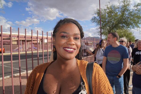 Celina Meadows of Phoenix, Ariz., said she hoped former President Barack Obama's visit on Nov. 2 would help put aside divisions in Arizona's midterm election. (Allan Stein/The Epoch Times)