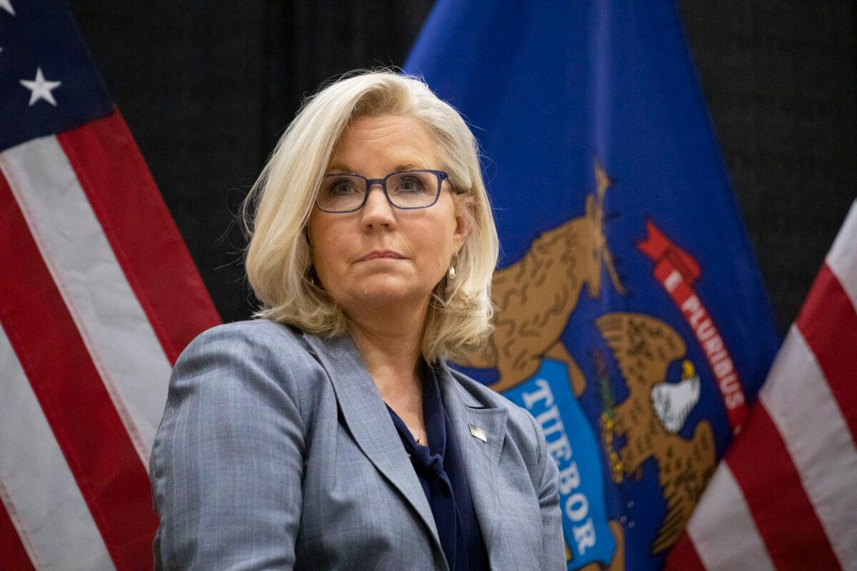 Rep. Liz Cheney (R-Wyo.) campaigns with Rep. Elissa Slotkin (D-Mich.) at an Evening for Patriotism and Bipartisanship event in East Lansing, Mich., on Nov. 1, 2022. (Bill Pugliano/Getty Images)