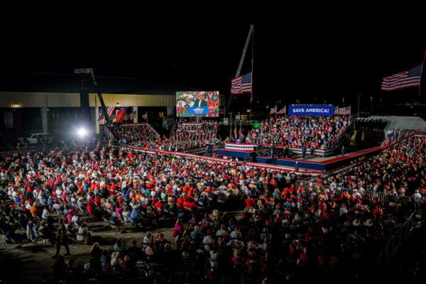 Former U.S President Donald Trump speaks at a 'Save America' rally in Robstown, Texas, on Oct. 22, 2022. (Brandon Bell/Getty Images)