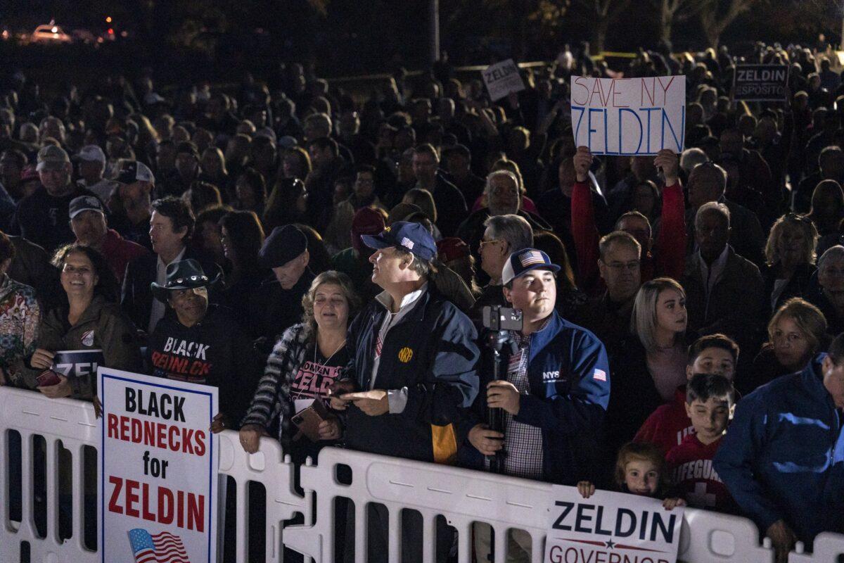 People attend a rally to support Republican gubernatorial candidate Rep. Lee Zeldin (R-N.Y.) in Rensselaer county, New York, on Nov. 3, 2022. (Chung I Ho/The Epoch Times)