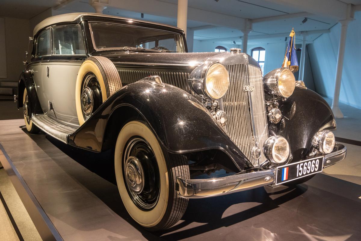 A 1936 Horch 830 BL convertible at the Military History Museum in Dresden. (Alizada Studios/Shutterstock)