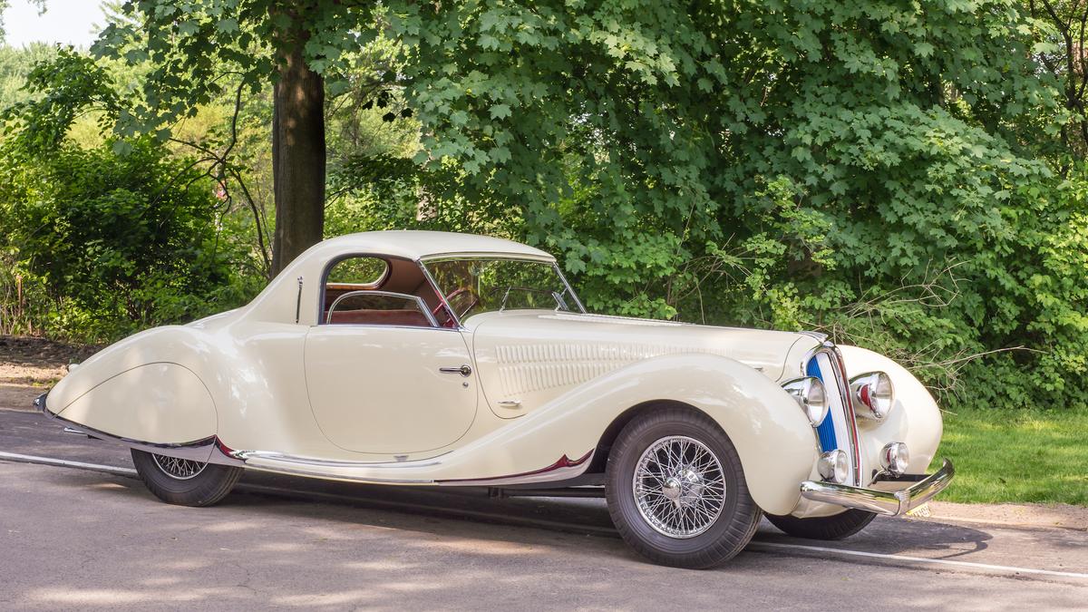 A 1938 Delahaye 135 MS Cabriolet at the Edsel and Eleanor Ford House, near Detroit, Michigan. (Steve Lagreca/Shutterstock)