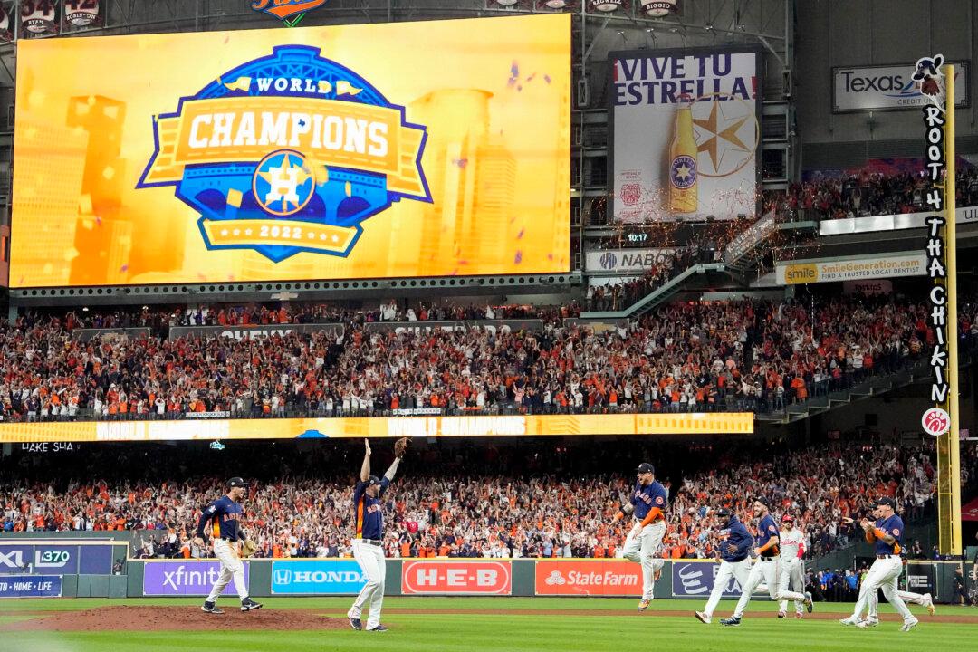 Baker Finally Wins 1st Series Title as Manager With Astros