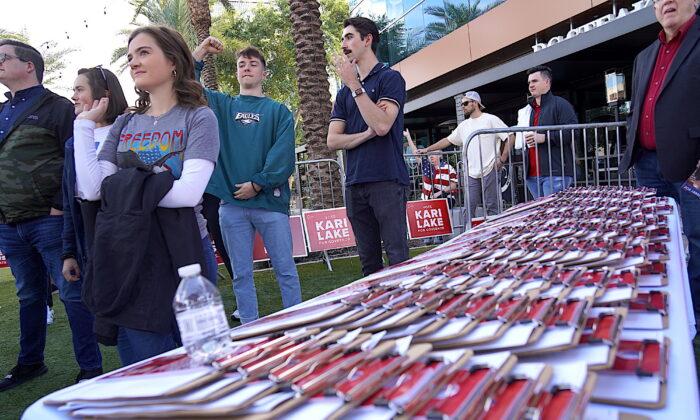 Parties Launch Door-Knocking Volunteers in Final Pushes for Votes in Arizona