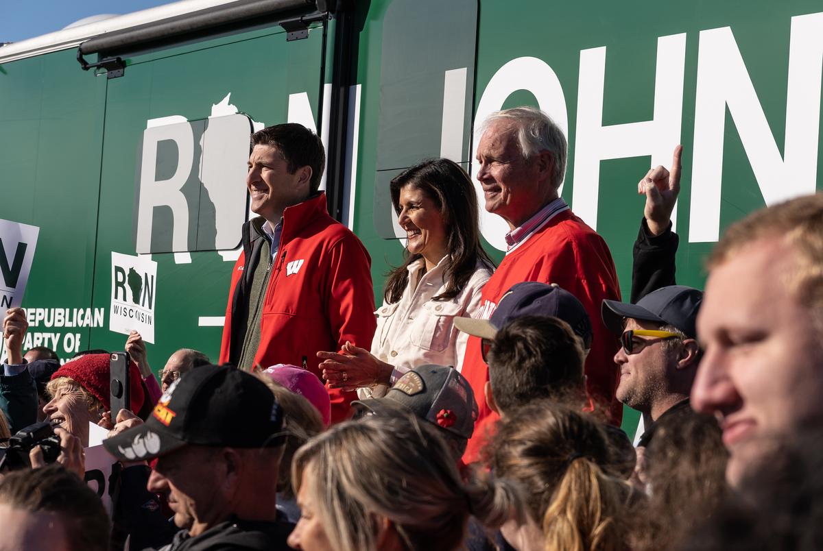Nikki Haley Stumps for Sen. Ron Johnson in Final Leg of Wisconsin Bus Tour in High-Stakes U.S. Senate Race