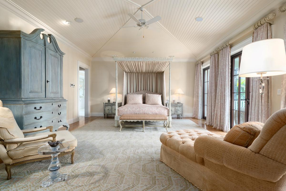 The bedrooms are large and airy, with plenty of windows for natural lighting and to allow a view of the beautiful scenery outside. (Courtesy of Damianos Sotheby’s International Realty)