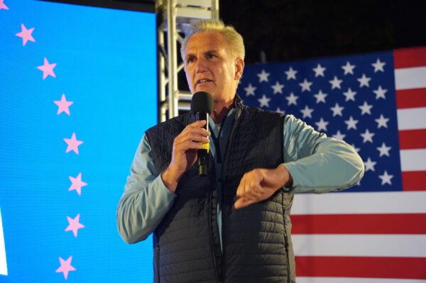 House minority leader Kevin McCarthy (R-CA) at a rally for Republican congressional candidate Jen Kiggans in Virginia Beach, Va., on Nov. 7, 2022. (Terri Wu/The Epoch Times)