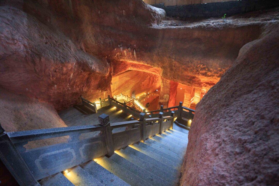 Villager Stumbles On Sprawling 36,000-Square-Yard Cave Grotto in China Dating Back 2,000 Years Ago