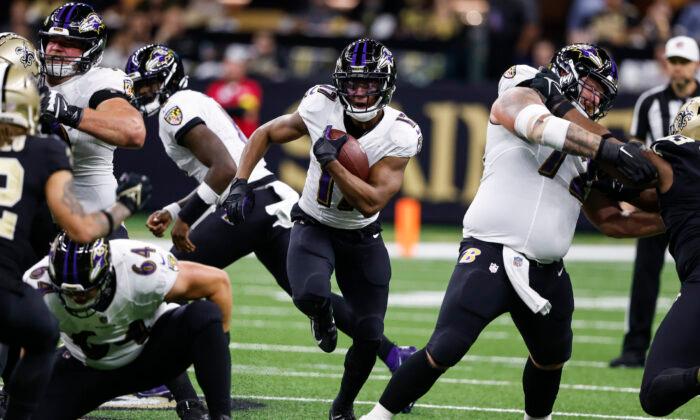 Drake, Houston Lead Ravens Past Saints for 3rd Straight Win