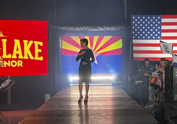 Republican gubernatorial candidate Kari Lake attends her Karizona Election Eve Concert and Rally, on Nov. 7. (Katie Spence/The Epoch Times)