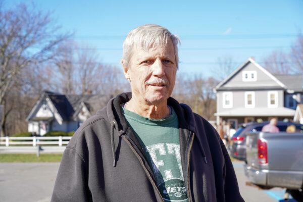Bob Zeller outside a voting site in the Town of Deerpark, N.Y., on Nov. 8, 2022. (Cara Ding/The Epoch Times)