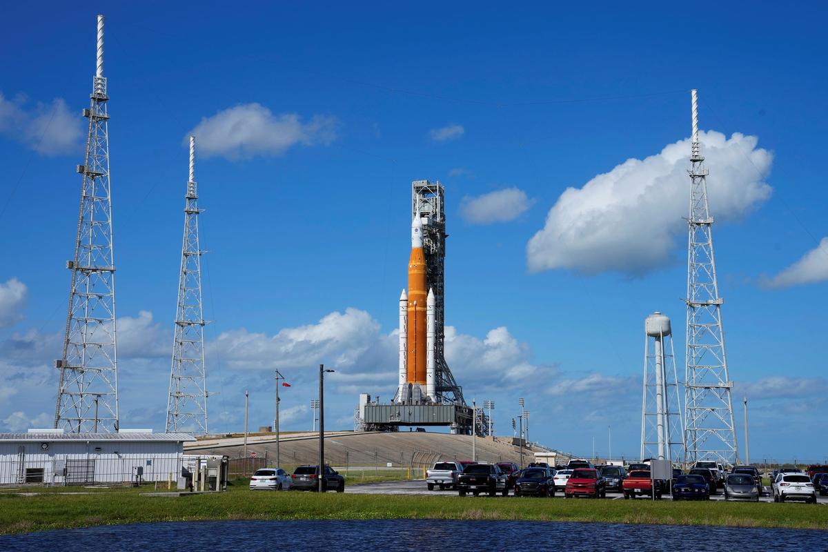 NASA: Moon Rocket Endured Hurricane, Set for First Test Flight