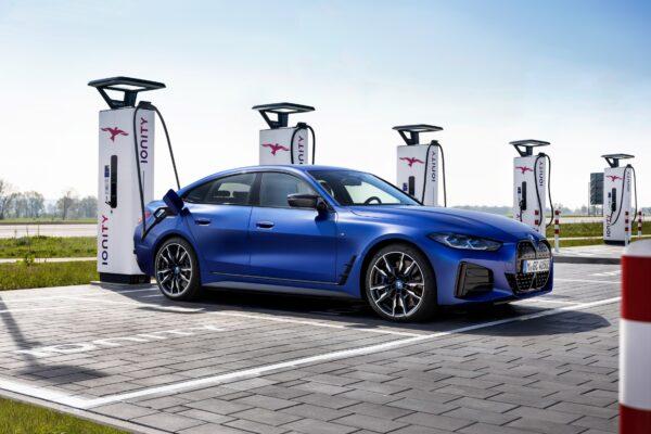 Topping up at a charging station. (Courtesy of BMW)