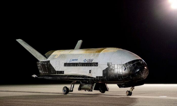 Unmanned, Solar-Powered US Space Plane Back After 908 Days