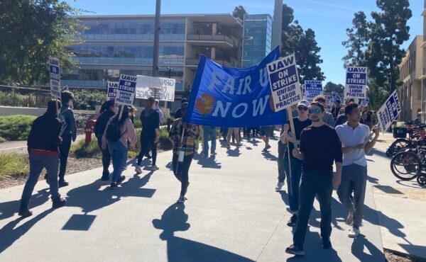 Researchers and student employees protest at the University of California–San Diego in San Diego, Calif., on Nov. 14, 2022. (Courtesy of Philip Zhu)
