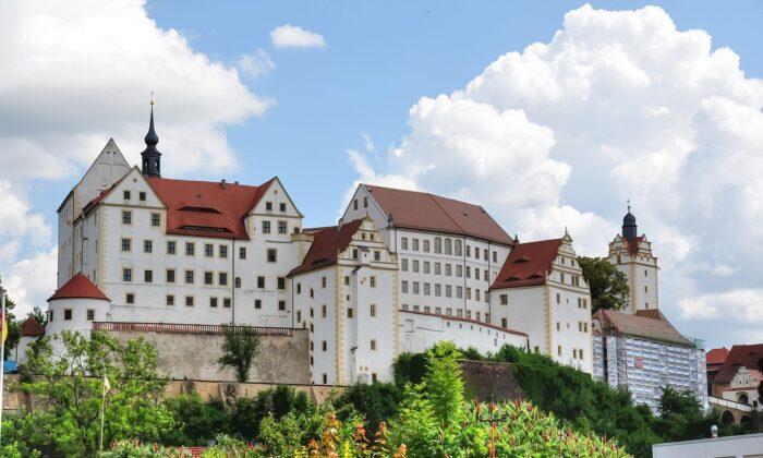 Book Review: ‘Prisoners of the Castle: An Epic Story of Survival and Escape From Colditz, the Nazis’ Fortress Prison’