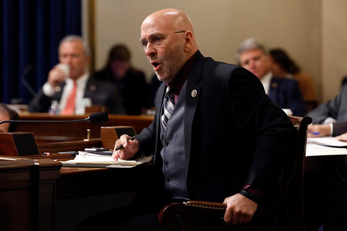 Rep. Clay Higgins (R-La.) questions FBI Director Christopher Wray in Washington on Nov. 15, 2022. (Chip Somodevilla/Getty Images)