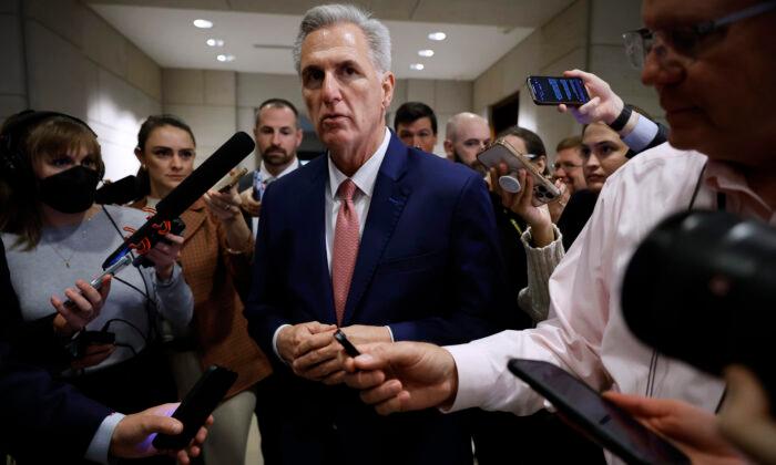 McCarthy Agrees to Back New House Rule Making It Easier to Remove Unpopular Speaker