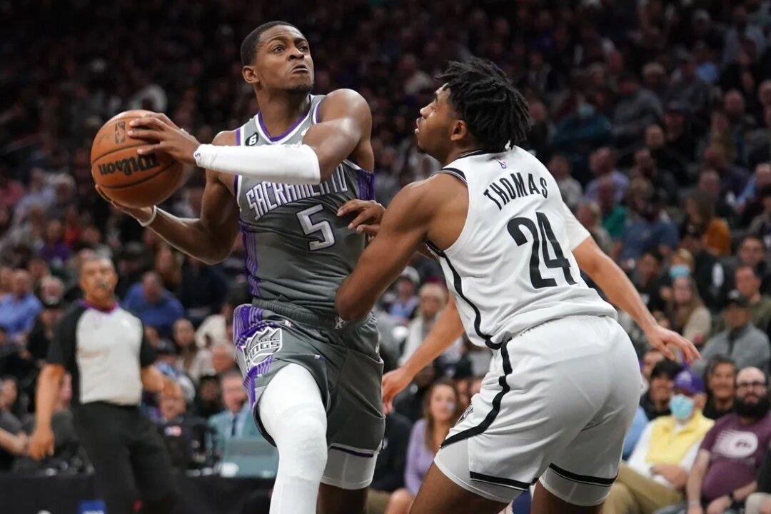NBA Roundup: Kings Hang 153 Points in Rout of Nets