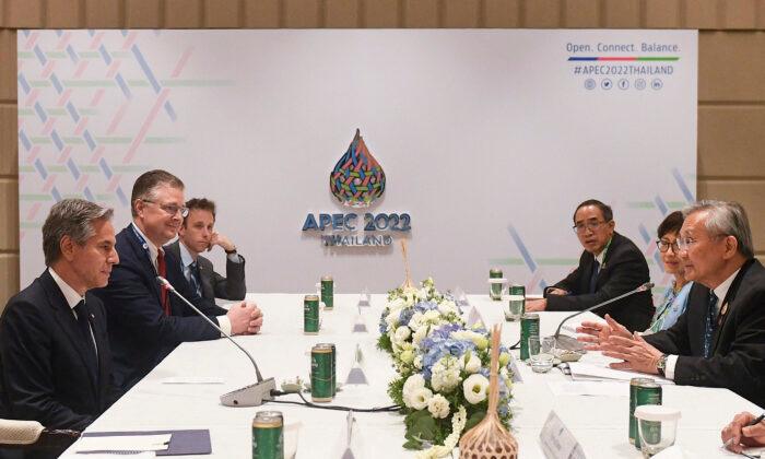 4 US Lawmakers Oppose Hong Kong Chief Executive’s Attendance at APEC Summit